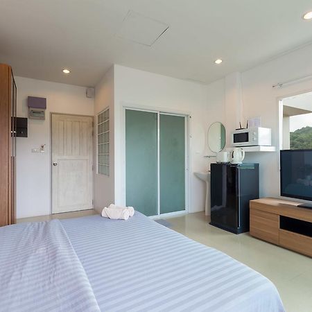 Number 4 Phuket Apartment Nai Harn Exterior photo
