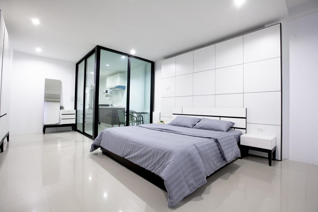 Number 4 Phuket Apartment Nai Harn Room photo
