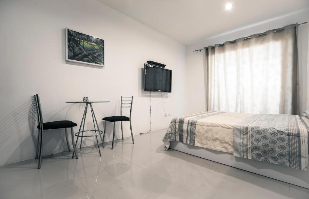 Number 4 Phuket Apartment Nai Harn Exterior photo
