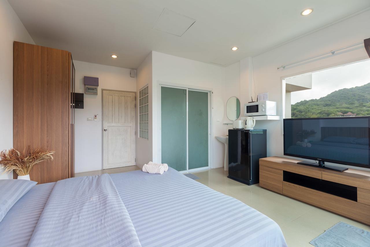 Number 4 Phuket Apartment Nai Harn Exterior photo