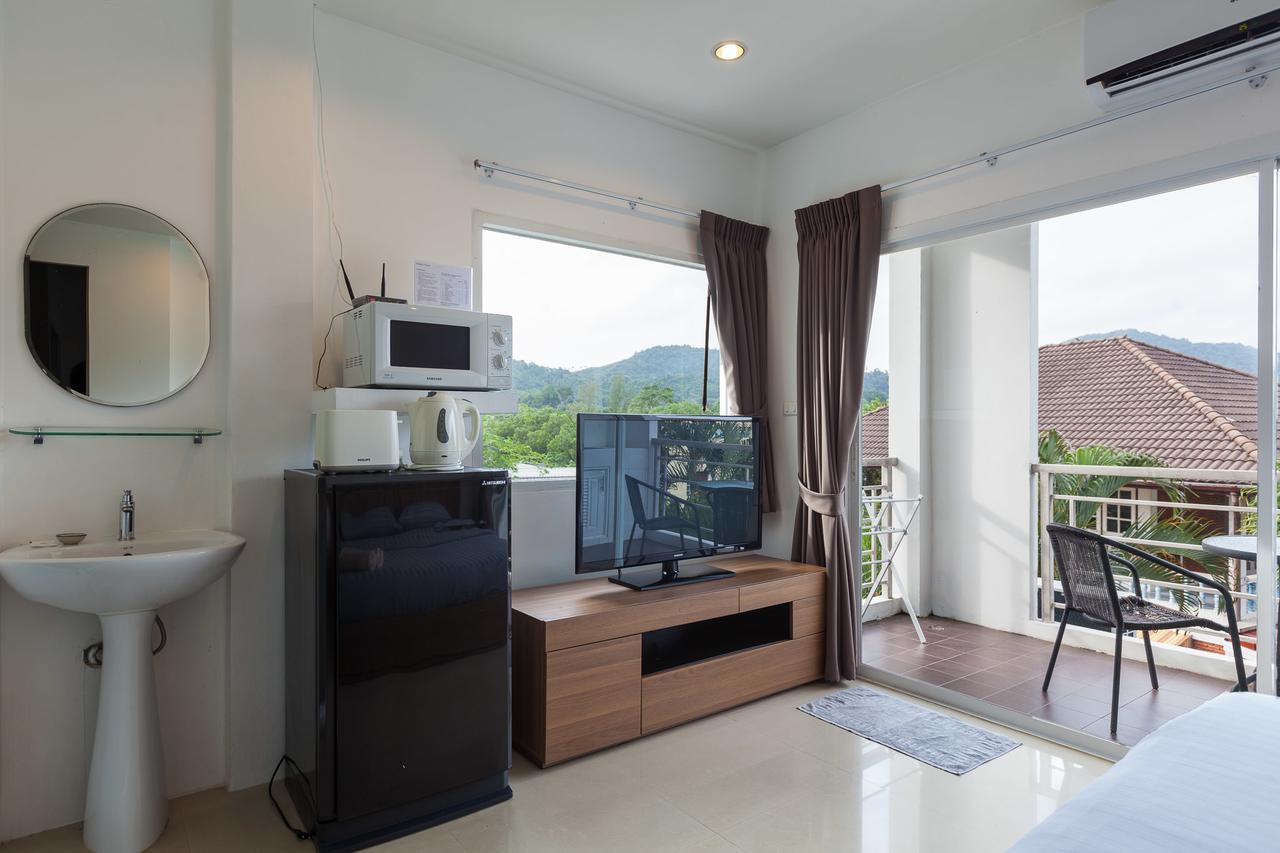 Number 4 Phuket Apartment Nai Harn Exterior photo